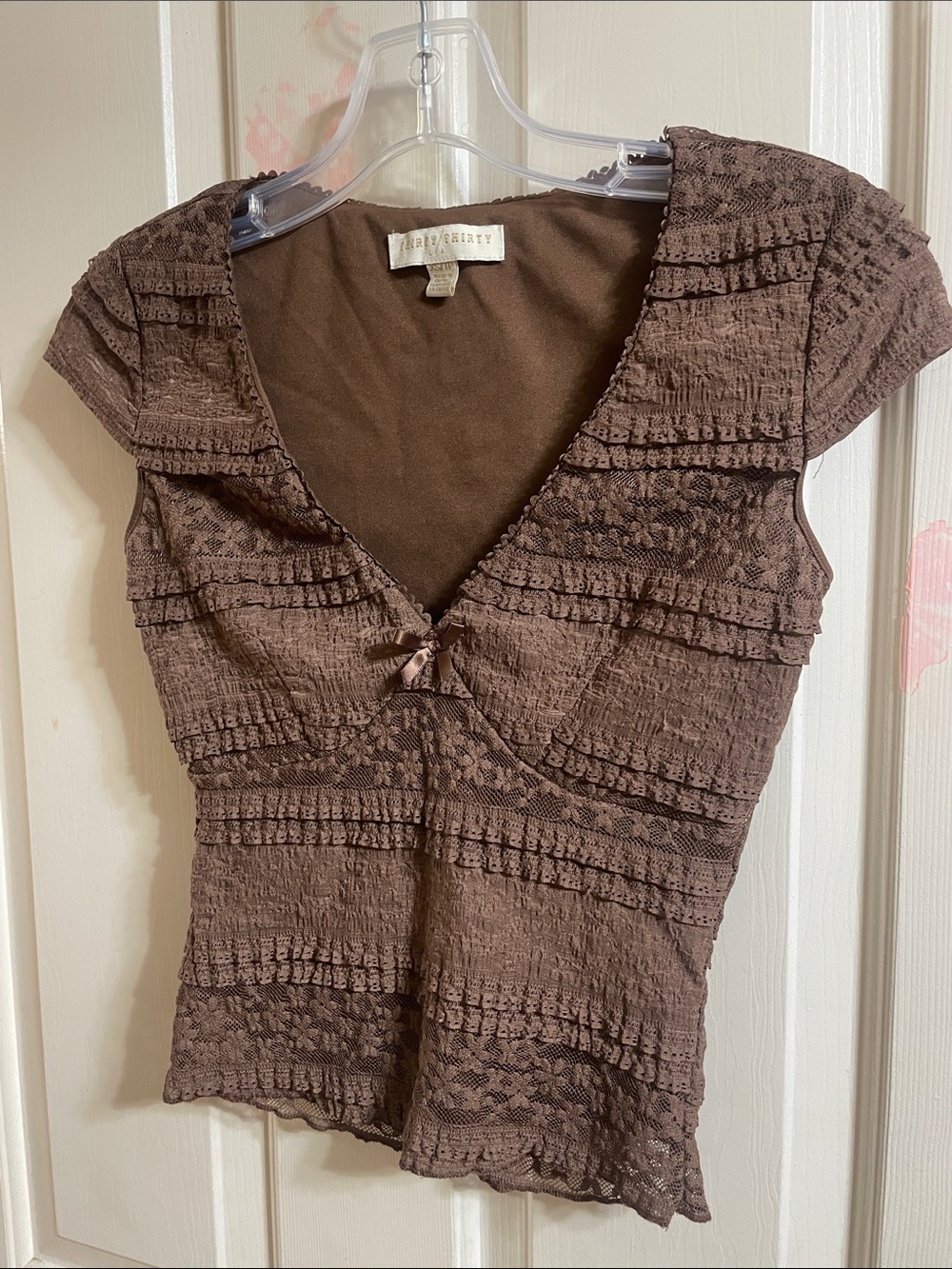 Short Sleeve V-Neck Blouse in Brown Size XS Like New
